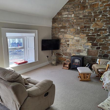 Charming 2-Bed Apartment In Donegal Town Centre Eksteriør billede