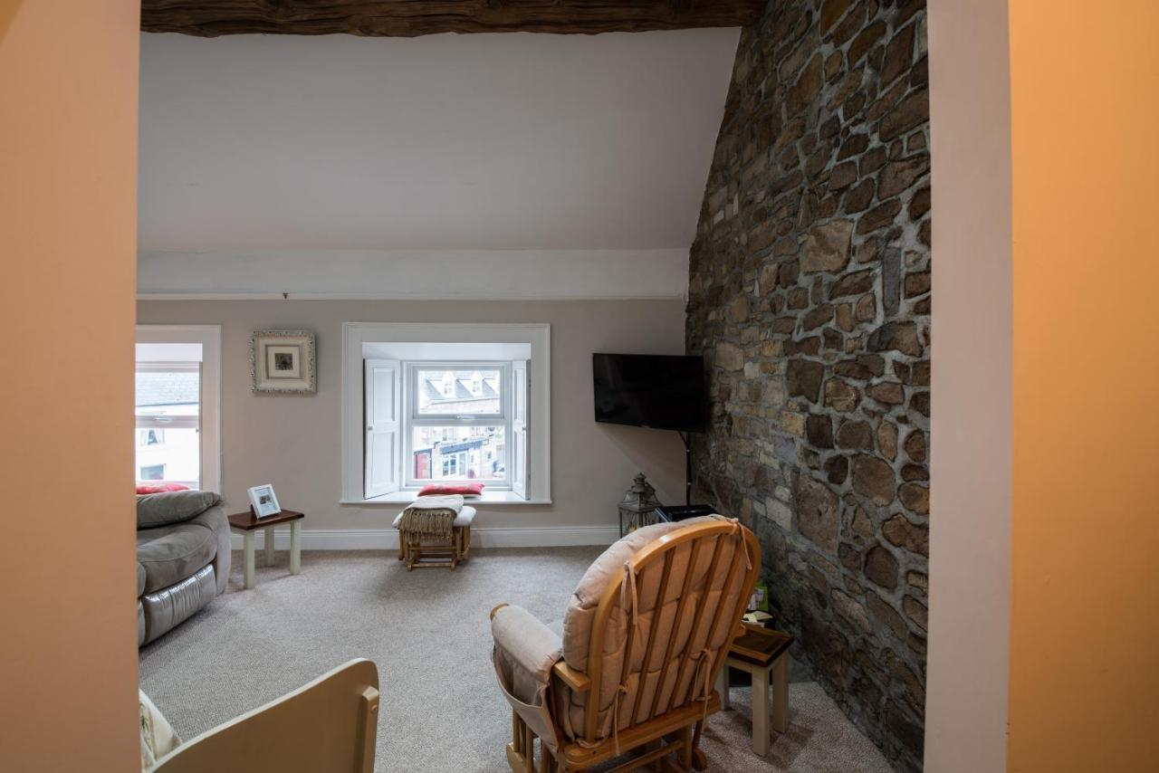 Charming 2-Bed Apartment In Donegal Town Centre Eksteriør billede