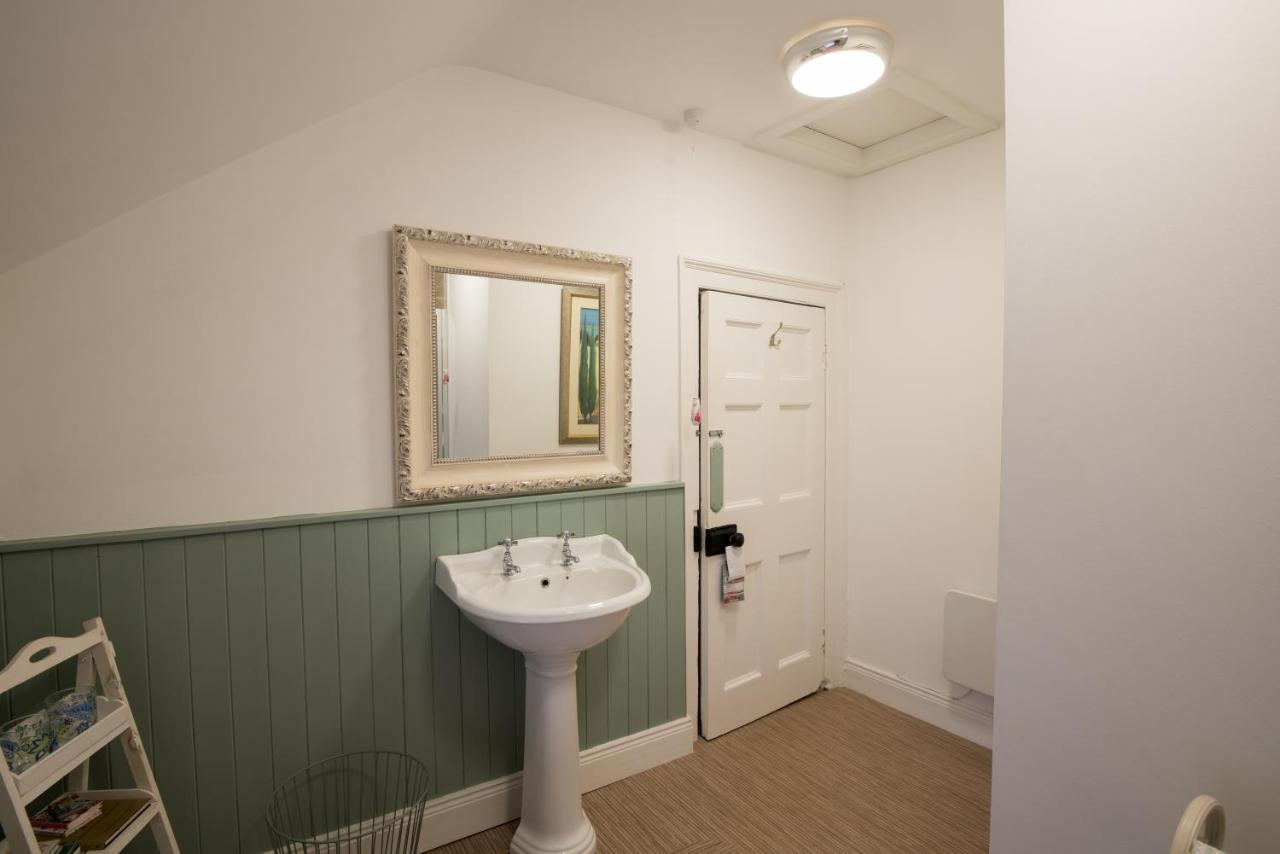 Charming 2-Bed Apartment In Donegal Town Centre Eksteriør billede