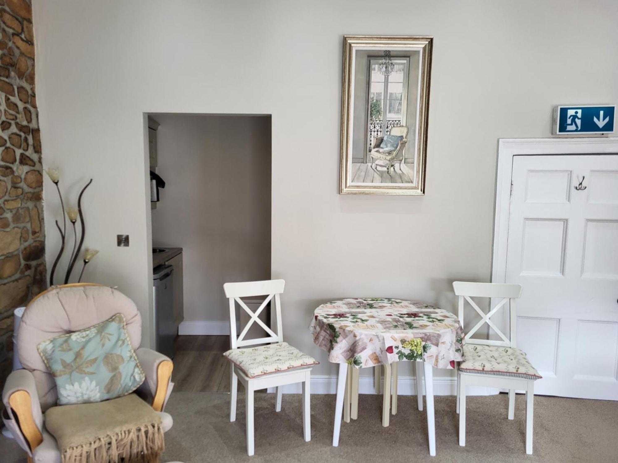 Charming 2-Bed Apartment In Donegal Town Centre Eksteriør billede